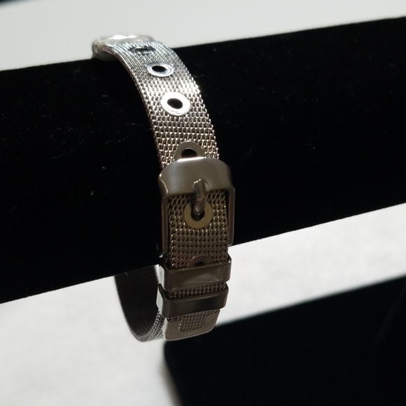 🔵🆕️ Watch Band bracelet - Picture 3 of 12